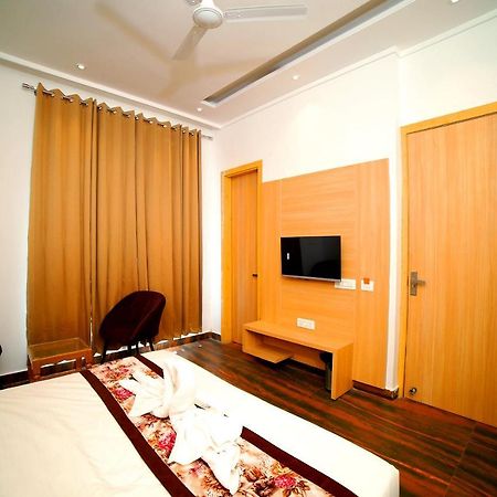 Hotel Diamond View 암리차르 외부 사진