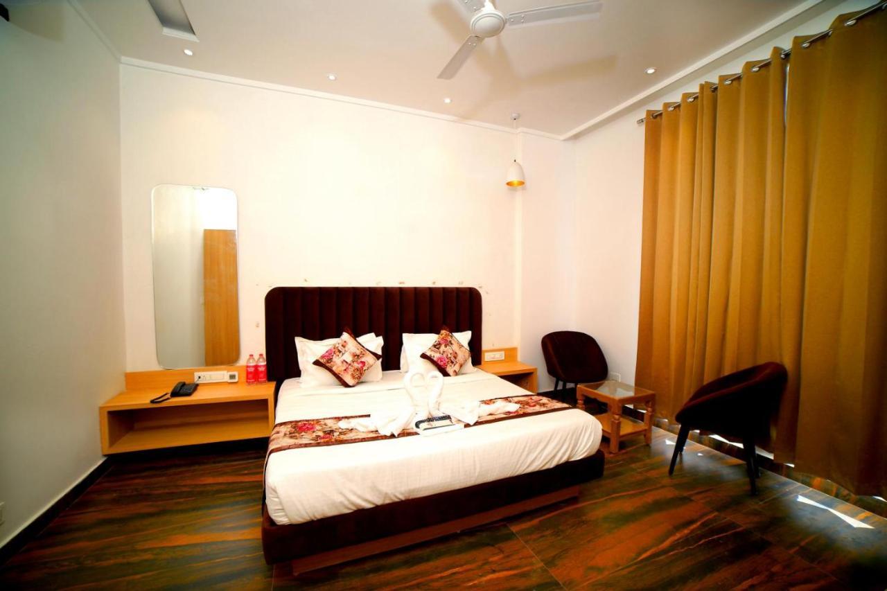 Hotel Diamond View 암리차르 외부 사진